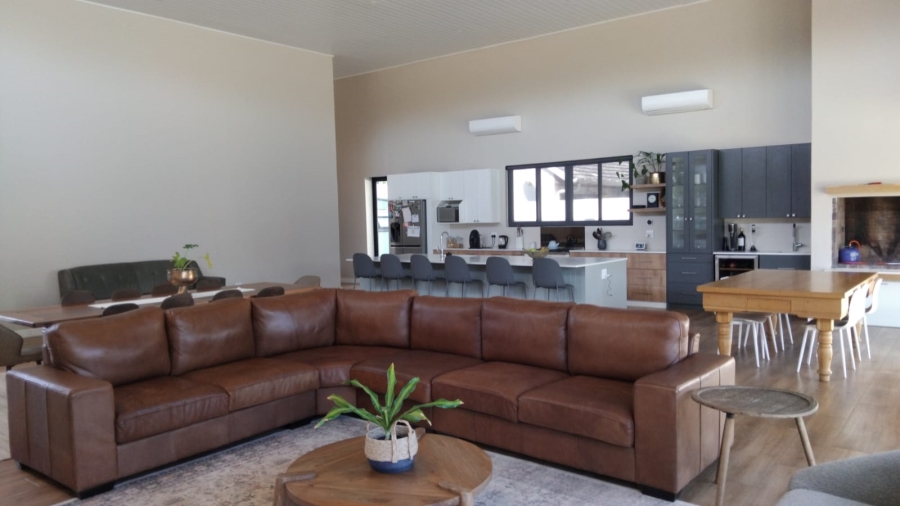 5 Bedroom Property for Sale in Riversdale Western Cape